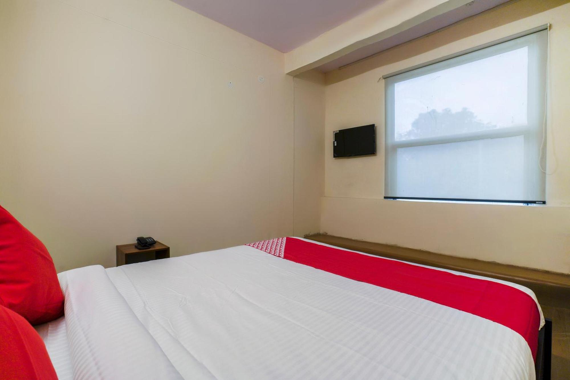 Hotel O Alpine Glow Zenith Haidarábád Kültér fotó